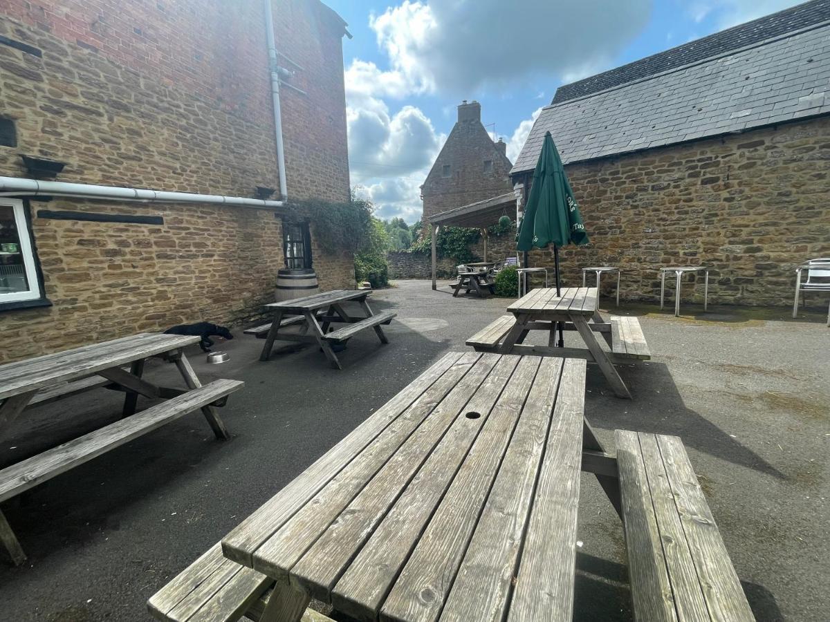 The Maltsters Country Inn Badby Exteriér fotografie