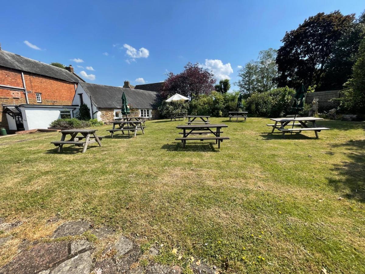The Maltsters Country Inn Badby Exteriér fotografie